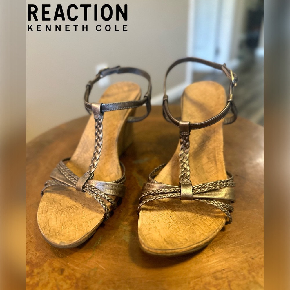 Kenneth Cole REACTION Leather Cedar Liscious Strappy Wood Wedge Sandals-Free S/H
